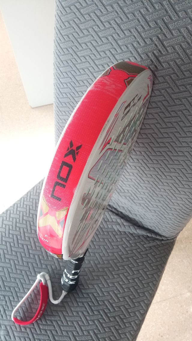 Pala pádel Nox AT Pro cup Genius 2024