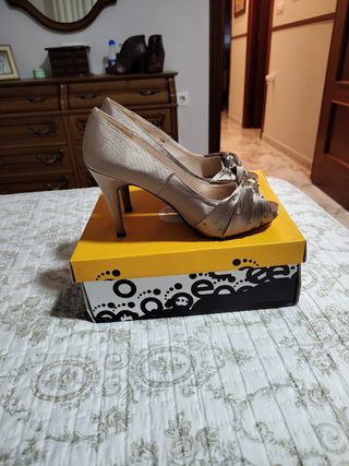 Zapatos tacón y bolso