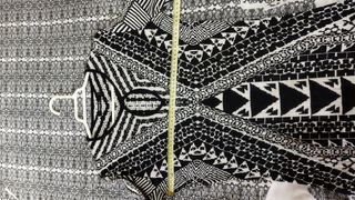 Vestido manga larga. L. Desigual