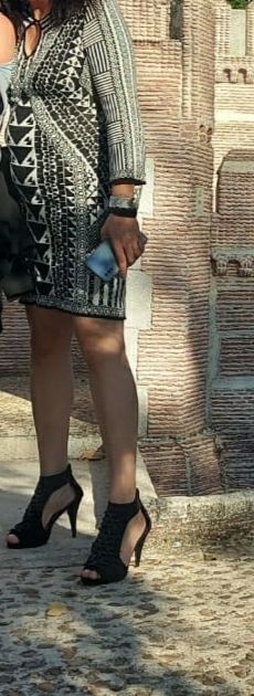 Vestido manga larga. L. Desigual