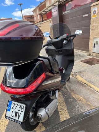 Moto Piaggio X8