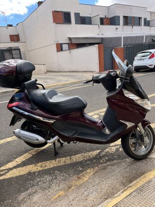 Moto Piaggio X8