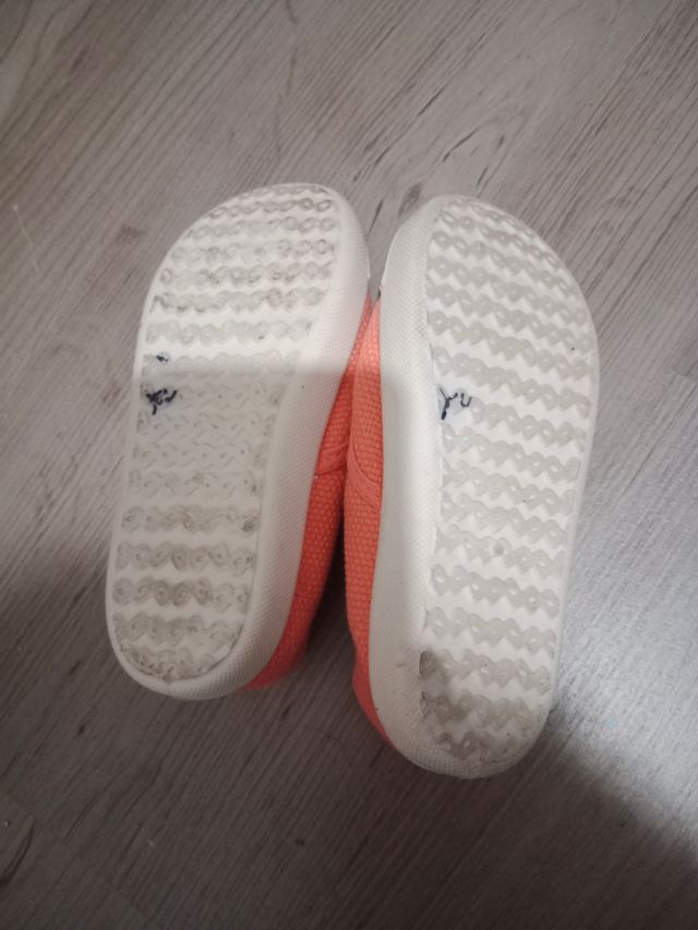 Zapatillas lona niña T.26