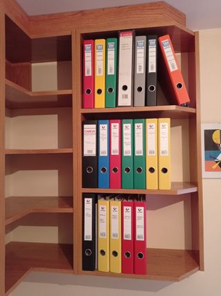 Estantería de rincón