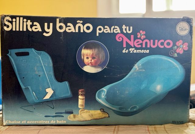 Sillita, bañera y accesorios baño Nenuco