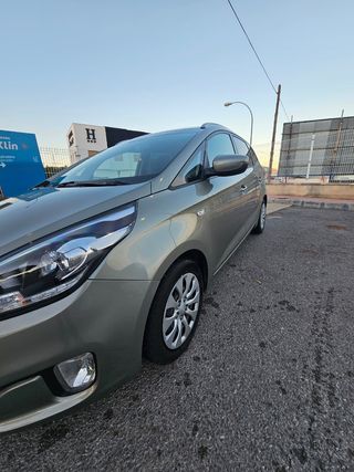 KIA Carens 2016
