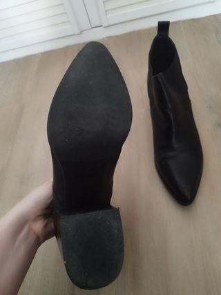 Botines piel. Marca Alpe