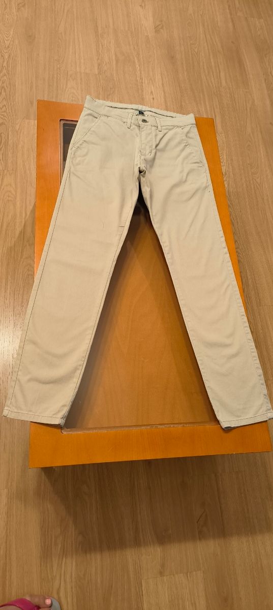 Pantalón tipo chino niño talla 38