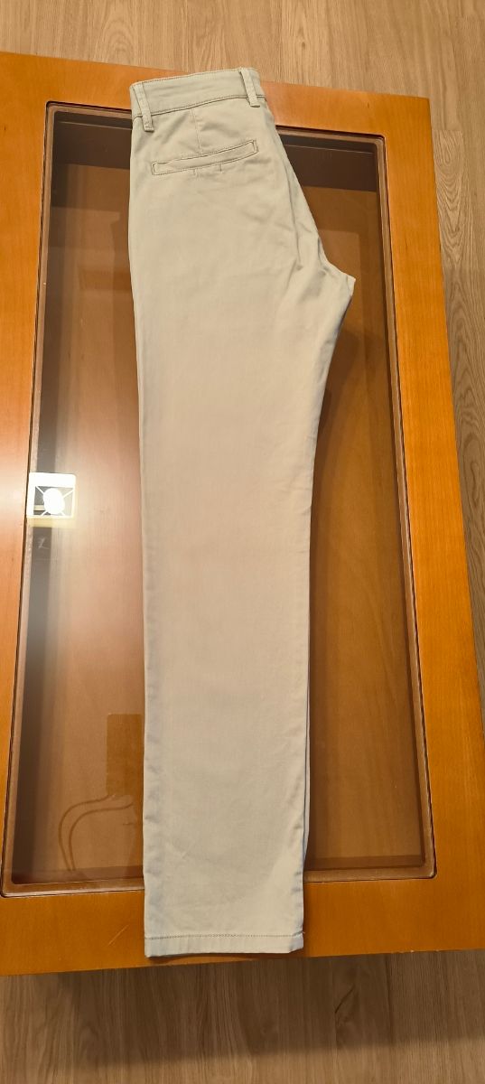 Pantalón tipo chino niño talla 38