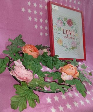 A Estrenar. Lote Decoración Cuadro / Centro Floral