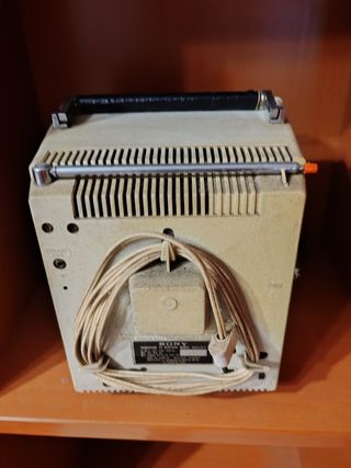 TV Sony solid state 920 UET