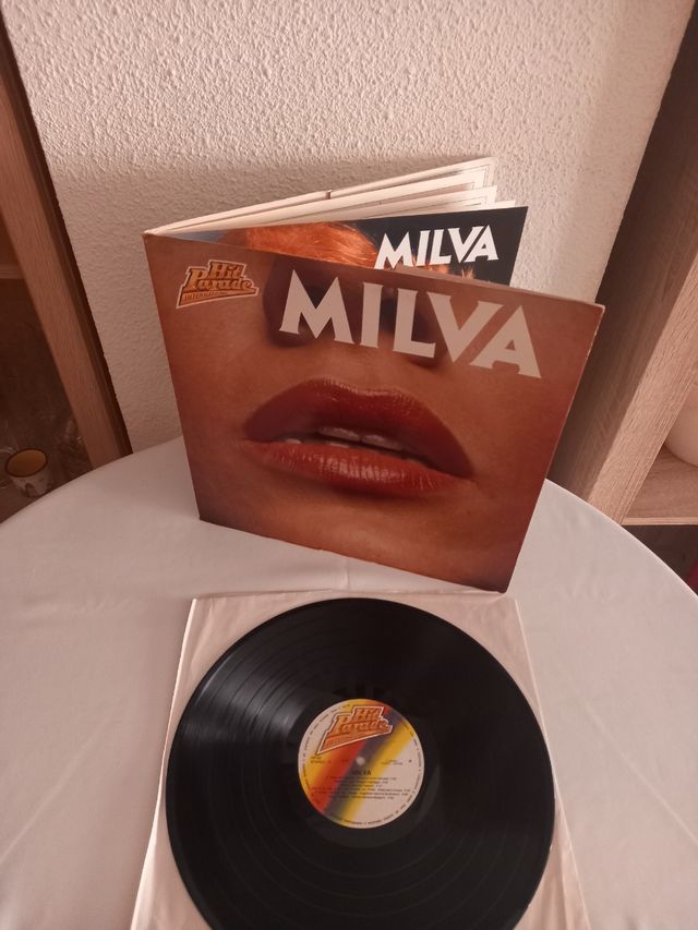 Milva - Milva. 1982 Italy. Recopilatorio. Gatefold