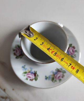 6 Tazas y platos de porcelana