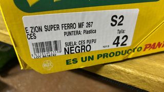 Zapato bajo seguridad