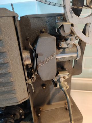 Proyector Relexi antiguo