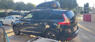 Renault Grand Scenic 2015