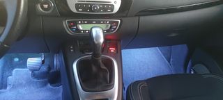 Renault Grand Scenic 2015