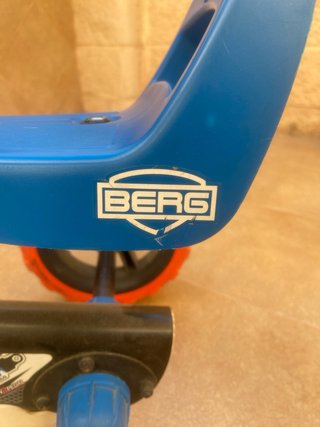 Auto a pedali per bambini berg