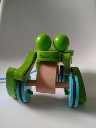 Rana de madera correpasillos
