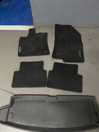 Alfombrillas originales dacia jogger