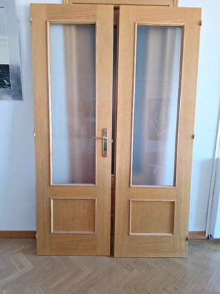 Puertas con cristal. Salon