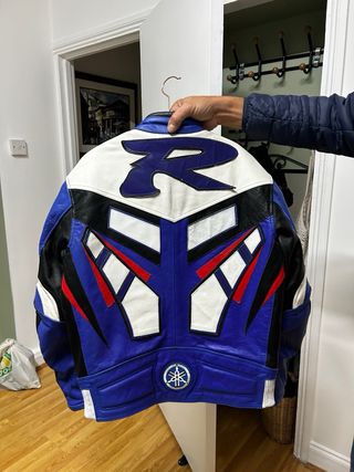 cazadora motera Yamaha talla S