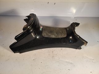 tapa central deposito piaggio x8 x evo