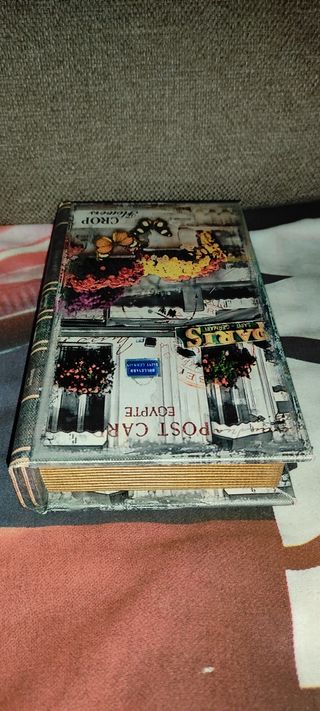 Libro caja Paris