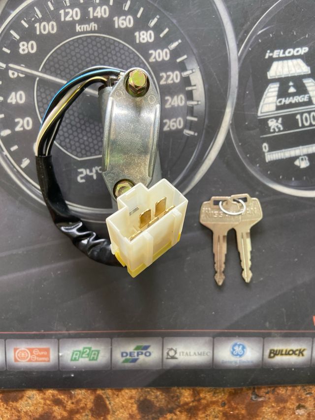 Bloccasterzo NISSAN BLUEBIRD