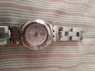 Swatch mujer irony esfera rosa