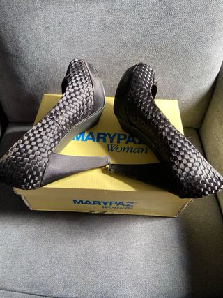 Tacones negros Marypaz