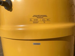 Abonadora de goteo fluidra 250l