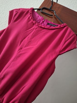 Mono largo color buganvilla