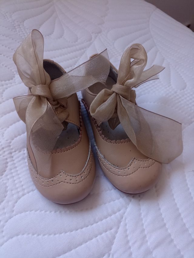 Zapatos bebe niña
