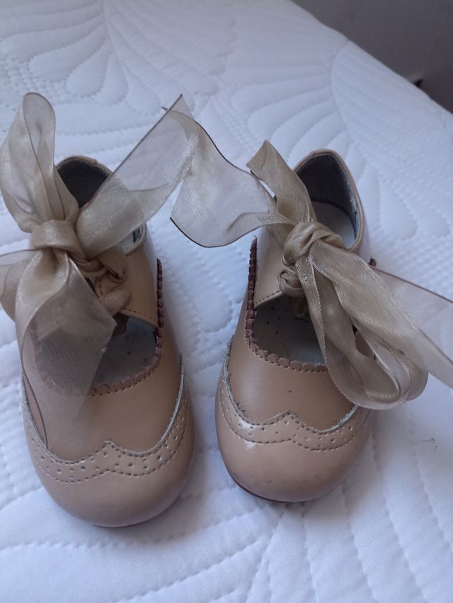 Zapatos bebe niña