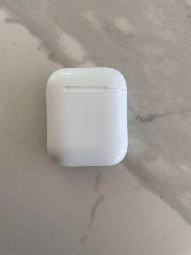 AirPods