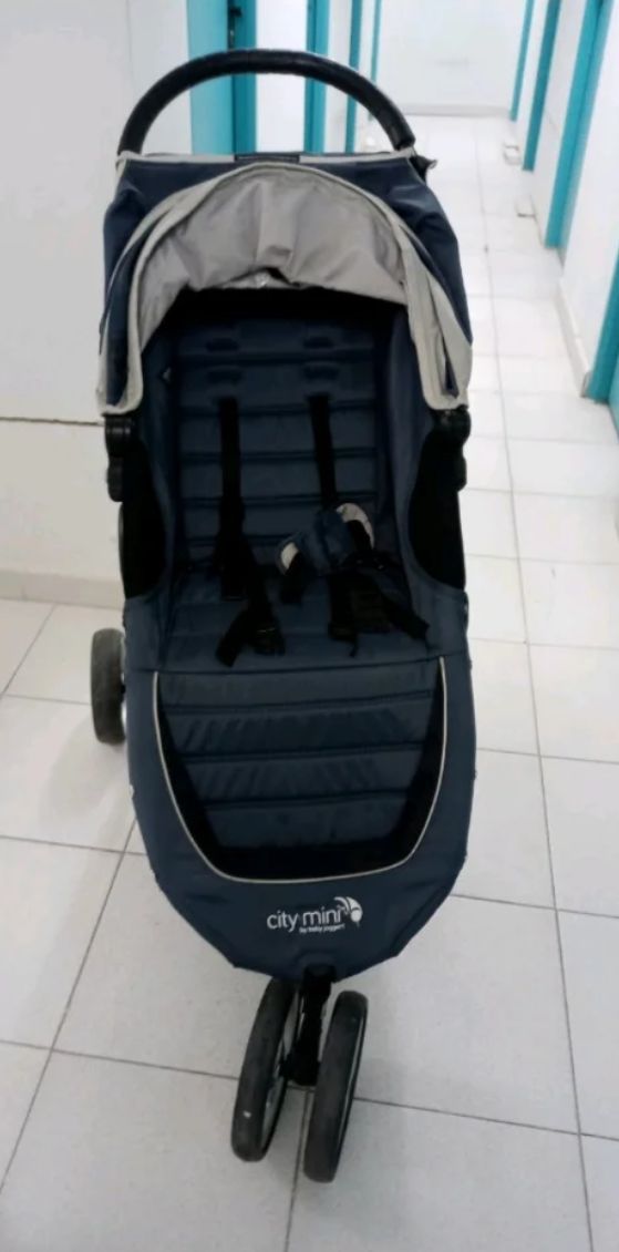 Baby Jogger City Mini.
