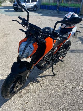 KTM duke 125