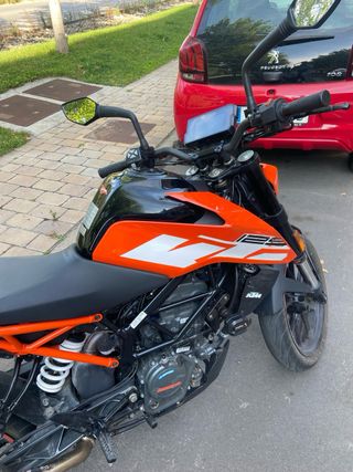 KTM duke 125