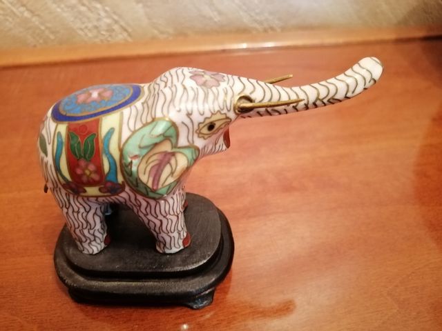 Elegante in miniatura Cloisonne