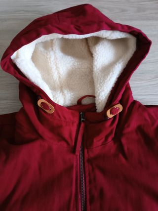 Cazadora granate