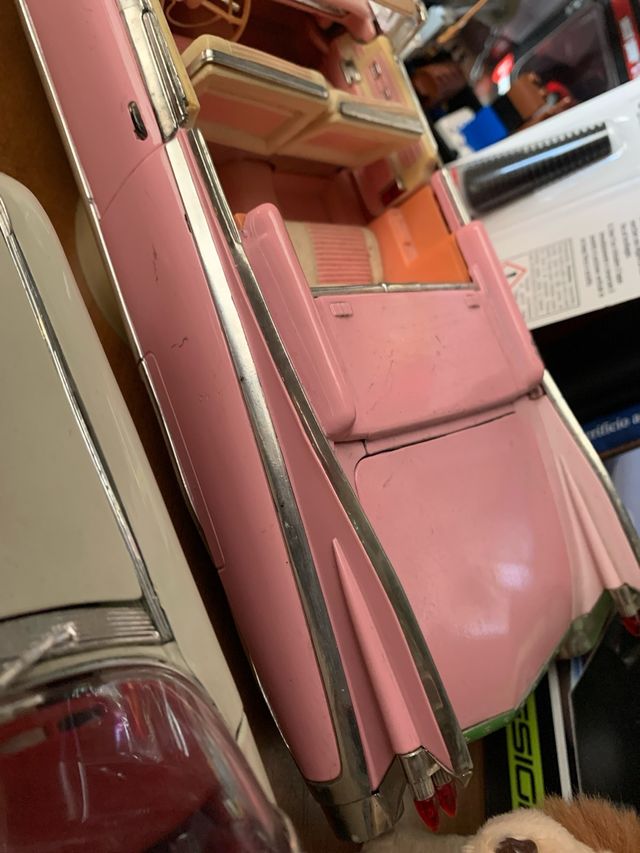 Cadillac eldorado 1 18