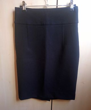 FALDA TUBO CORTA NEGRA