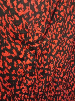 Blusa Zara Woman roja y negra 
