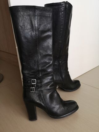 Stivali in pelle nera