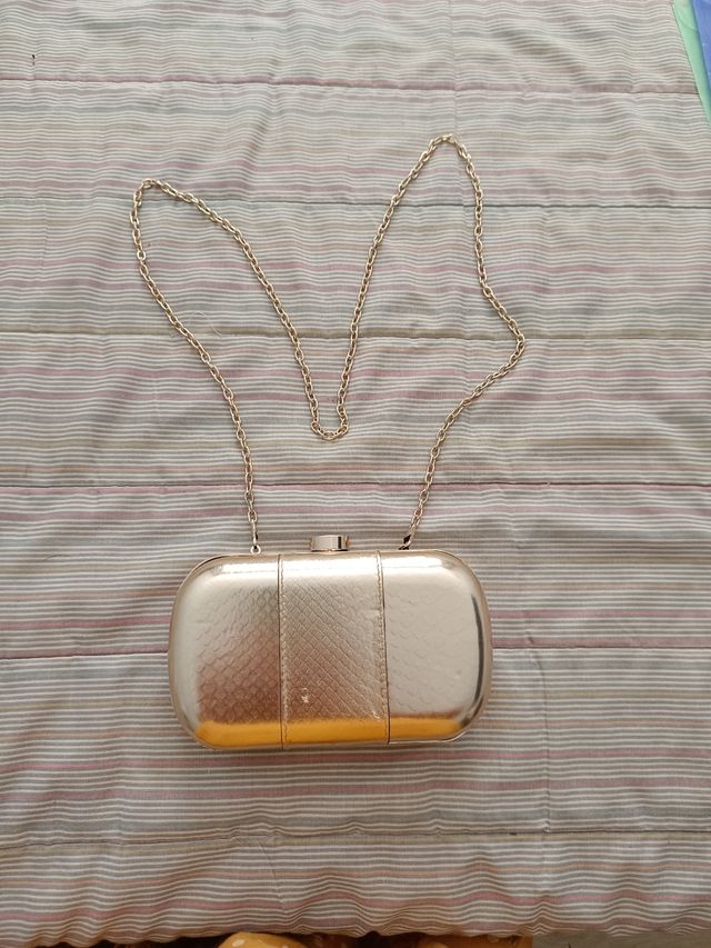 Clutch Parfois dorado con o sin cadena