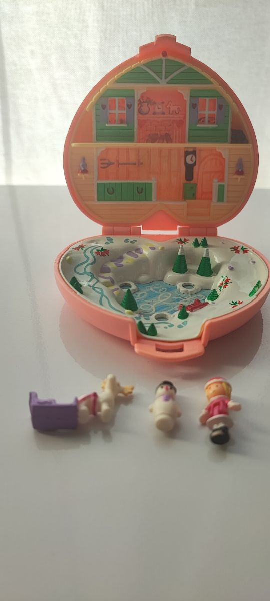 Polly Pocket Heidi Alpine Chalet 1989
