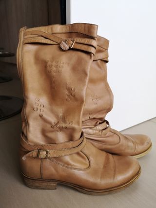 Stivali Nero Giardini in pelle beige