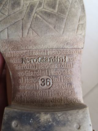 Stivali Nero Giardini in pelle beige