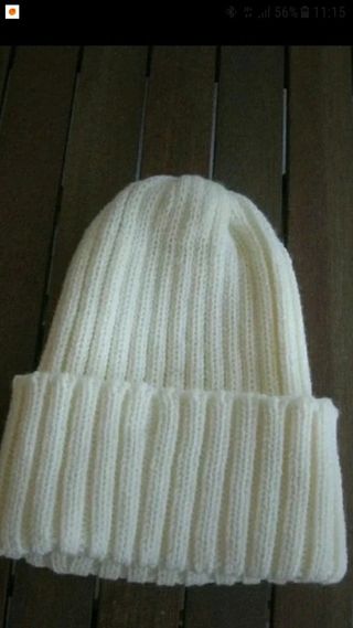 Gorro cappello bianco